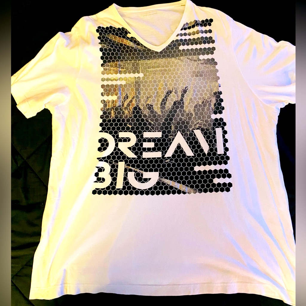 Men’s Sean John V-Neck T-Shirt